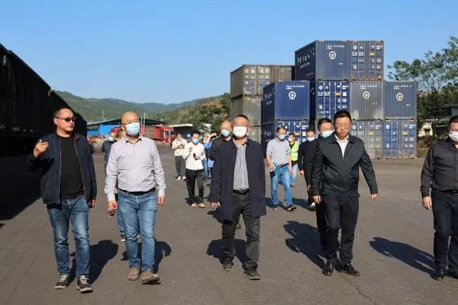 市護路辦赴南涪公司開展鐵路護路工作專項督查.jpg